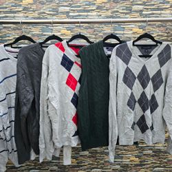 AV-0221 Tommy Hilfiger Sweater