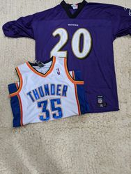 Mix di T-shirt NBA, NHL e NFL – Abbigliamento spor..