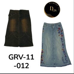 Y2K Denim Long Skirt – Vintage 2000s Maxi Jean Ski..