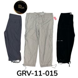 Y2K Cargo Capri Pants – Vintage 2000s Utility Crop..