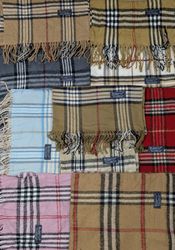 Burberry scarve