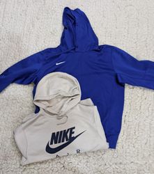 Nike Hoodies | Classic Streetwear Comfort
