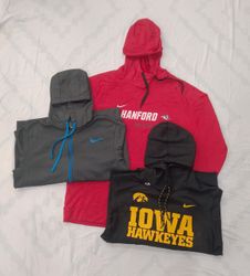 ZV0694 Nike トラックフーディ