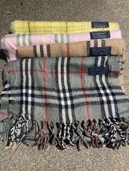 Beautiful authentic burberry scarve