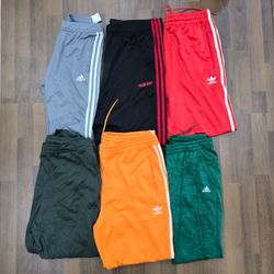 AV-0256 Adidas Track Pants