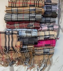 Vintage Burberry scarves 🧣 supreme premium stock