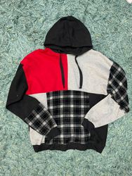 Pulls à capuche revalorisés