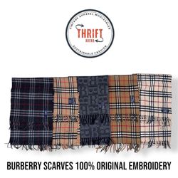 T2105 Burberry Cachecóis Vintage Bordados 🧣 100% ..