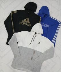 ZV0747 Adidas パーカー