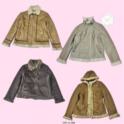 Modern Short Fur Coat – Cozy & Sophistic..