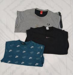 ZV0762 Nike Sweatshirt