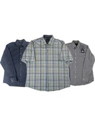 Camisas de botão de várias marcas