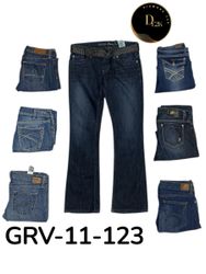 Retro Y2K Low-Rise Flared Jeans – Iconic Early 200..