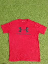 Under Armour T-shirt