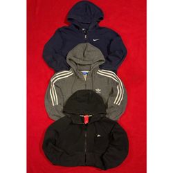 Nike ou adidas hoodies com zíper