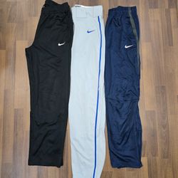 AV-0320 Nike Track Pants