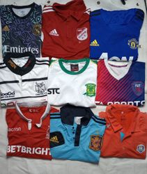 「フットボール、ラグビー、野球 Tシャツ」