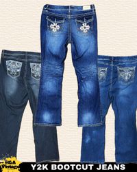 Y2K刺繍入りまたは装飾されたブーツカットジーンズ