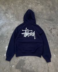 Pull à capuche bleu retravaillé Stussy