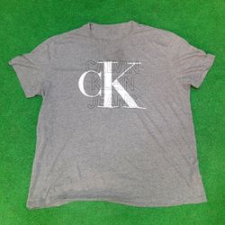 Calvin Klein T-Shirt