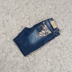 TRUE RELIGION, MISS ME & ROCK REVIVAL JEANS EN DEN..