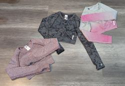 1081 - Gymshark Cropped Tops