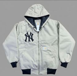 Vestes à capuche beiges style rework Carhartt NY