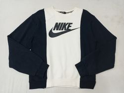 CR959 UPCYCLED Mixed Branded Patchwork Sweatshirt