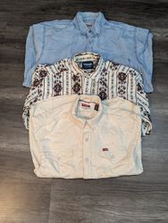 1107 - Vintage Style Levi's & Wrangler Shirts