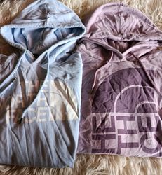 The North Face Hoodies (9) pcs "3358"