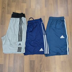 AV-0441 Adidas Shorts