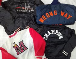 CR5610 Vintage Varsity Jacket