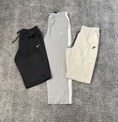 Vintage Nike Trackpants -(04/12)