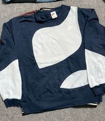 Recycler des sweat-shirts Nike Authentic