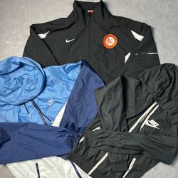 Nike Windbreaker Jackets (ZRS 30)
