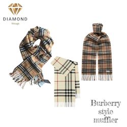 Burberry Scarve  (DV -12-133)