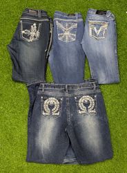 1339 - Embroidery Style Jeans