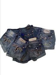 Md04 -Rework miss me, rock revival shorts -7p -8/1..