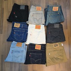 AVG-0025 Levi's Pants
