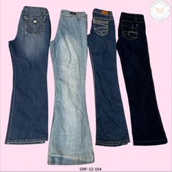 Classic Flared Jeans – Timeless Modern Denim (GRF-..
