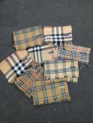 Burberry Schals - Beige Kollektion, (B:004), 15 St..