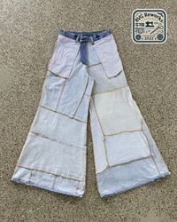 Jeans a gamba larga patchwork rovesciati riciclati