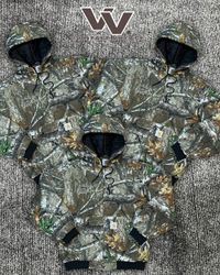 Vestes à capuche Carhartt reworkées en arbres réel..