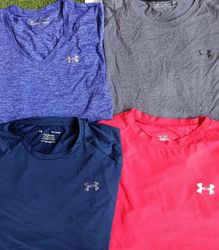 Under Armour T-shirt