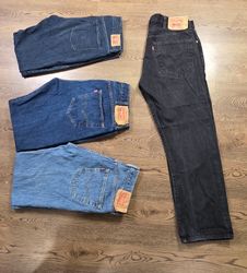Levis jeans