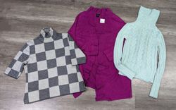 1527 - Ann Taylor Sweaters