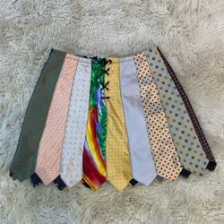 Saia de Gravata Upcycle