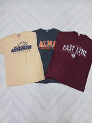 Camiseta com estampa de universidade sem marca CRZ..