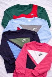 CR5676 Nike Patches Sweatshirt Upcyclé