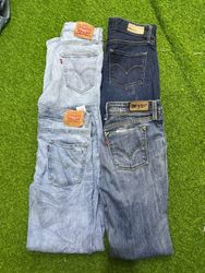 levi’s woman’s jeans